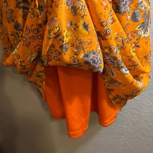 #94 Stradivarius floral on orange Dolman sleeve mini Dress size small - Picture 8 of 8